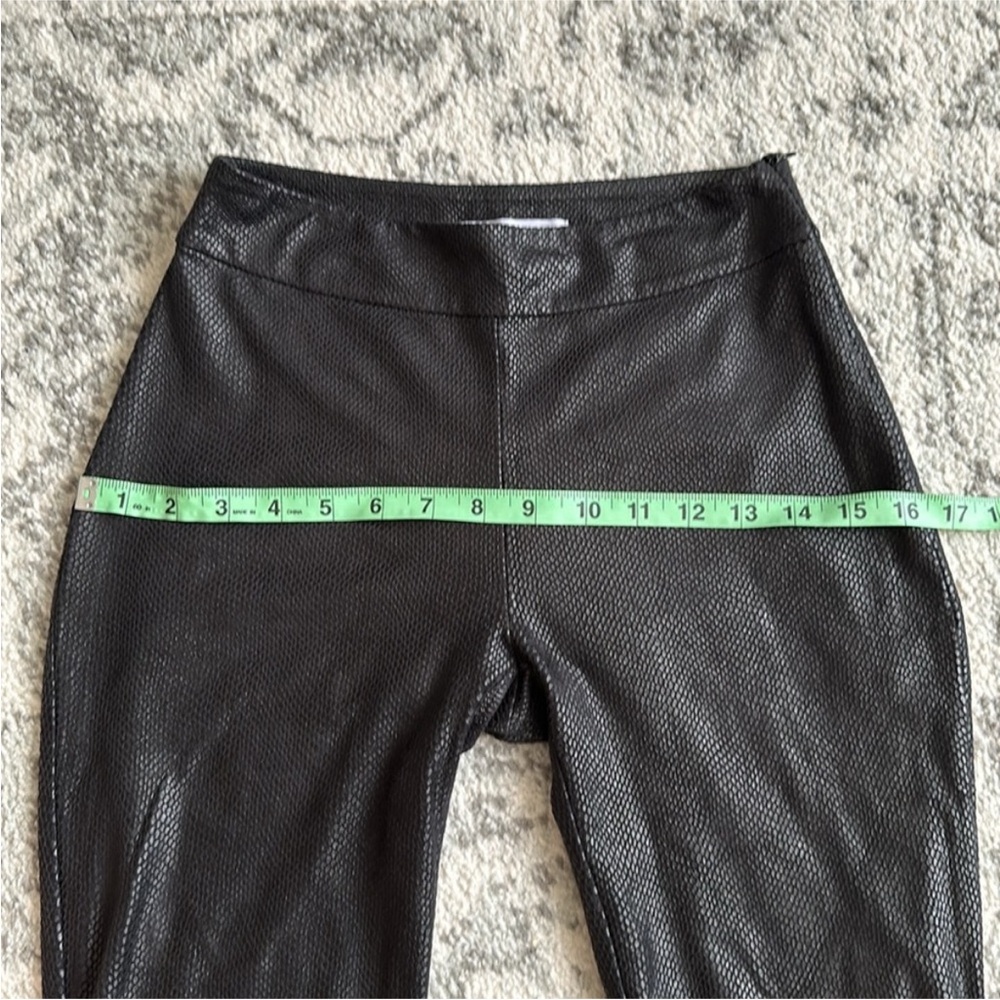 Anne Fontaine snakeskin knit leggings Size 36, S-M, 2-4 - Picture 11 of 12